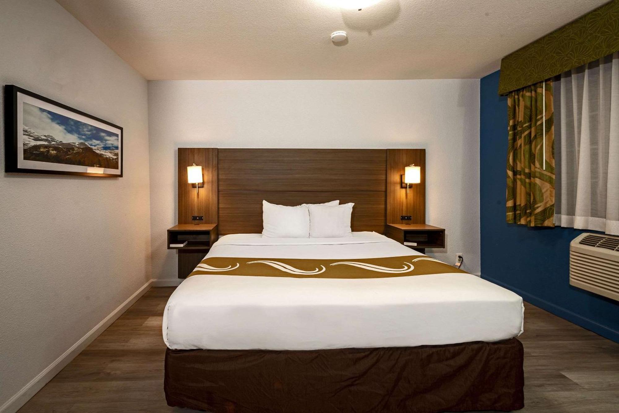 Quality Inn & Suites Tulare Ngoại thất bức ảnh